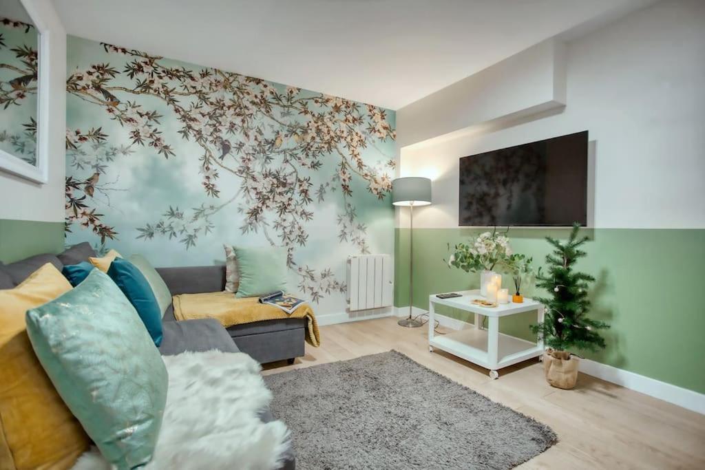 Amazing Apart New Bastille 3 Bedrooms 2 Bathrooms باريس المظهر الخارجي الصورة