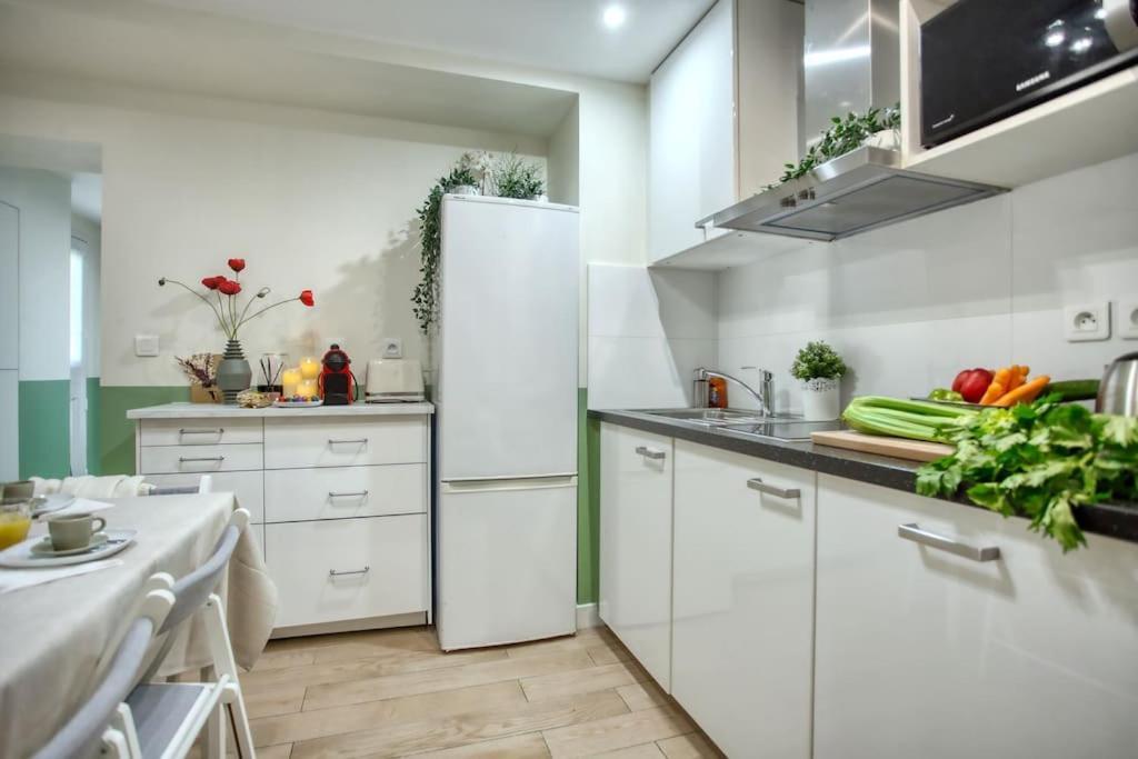 Amazing Apart New Bastille 3 Bedrooms 2 Bathrooms باريس المظهر الخارجي الصورة